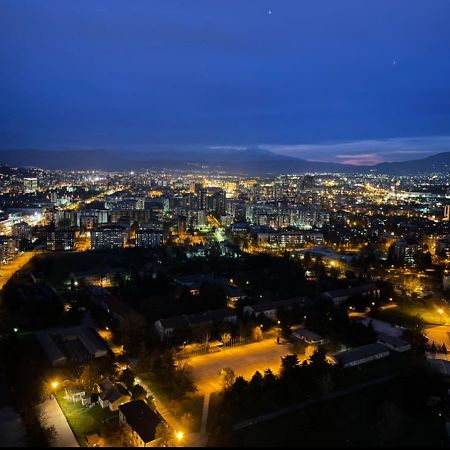 Sky Deluxe 2 Fitness & Spa Skopje Exteriör bild