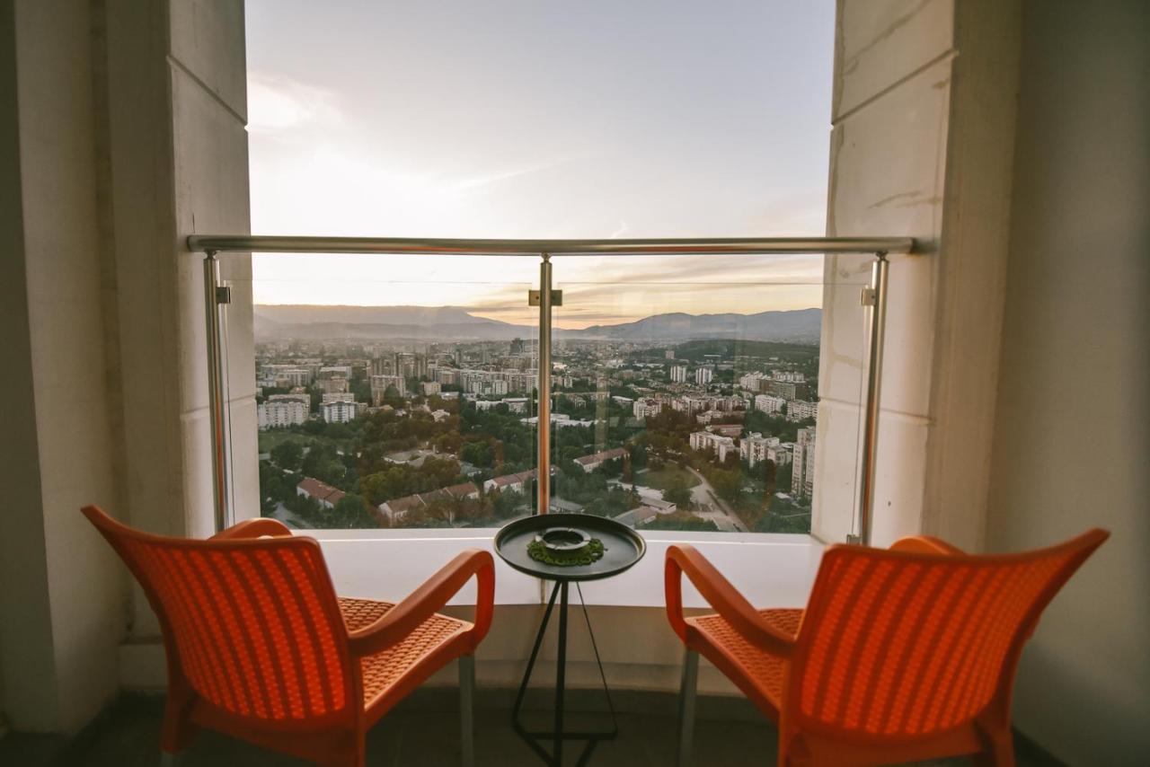 Sky Deluxe 2 Fitness & Spa Skopje Exteriör bild