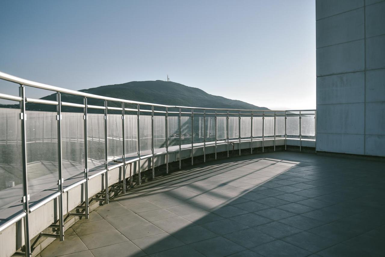 Sky Deluxe 2 Fitness & Spa Skopje Exteriör bild