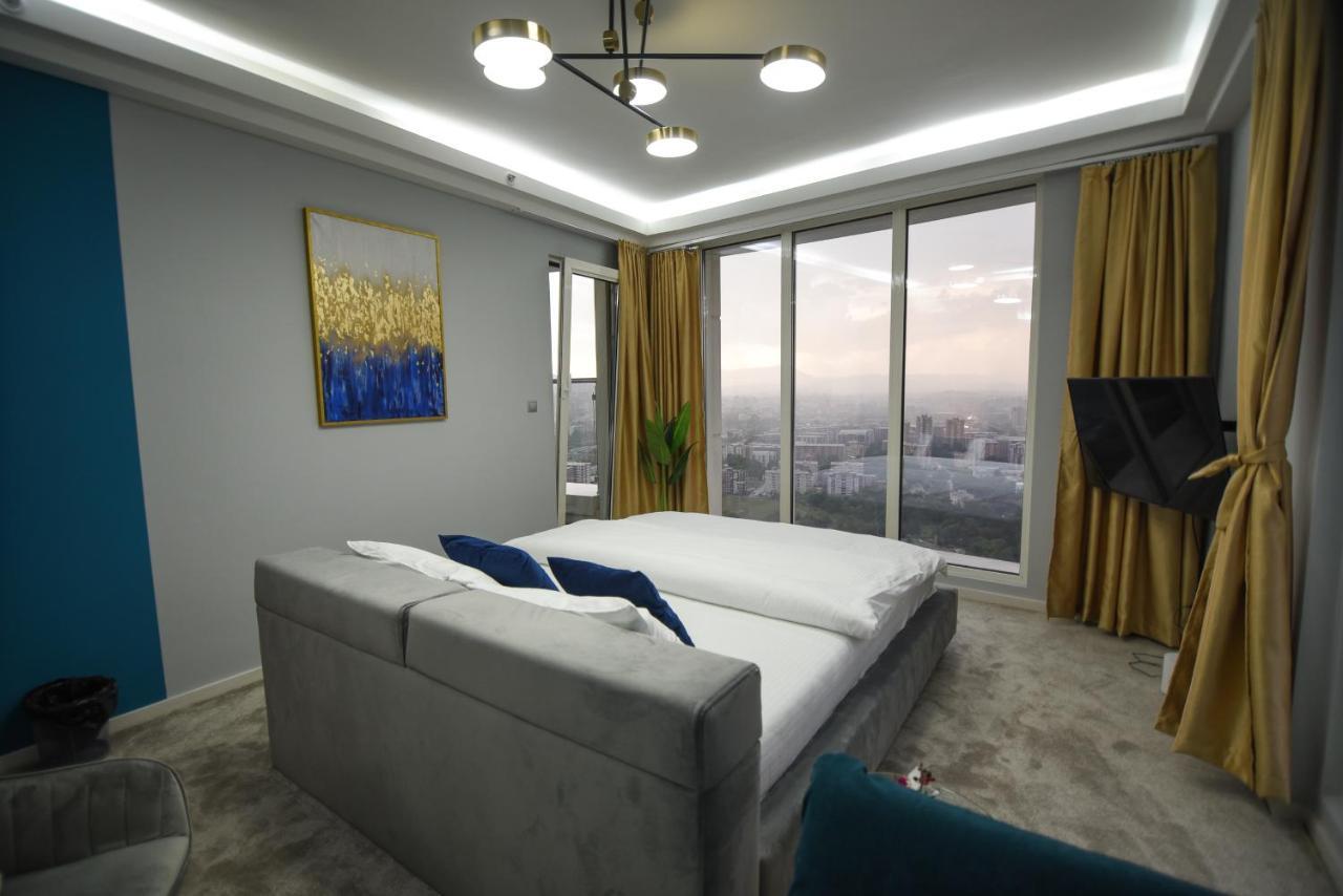 Sky Deluxe 2 Fitness & Spa Skopje Exteriör bild